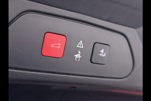 Opel Grandland X AUT-8 T131pk Innovation Trekhaak LED Navi 17"lm Keyless 1/2Leer AGR-Comfort-Stoel+Verwarmd Apple/Android Pdc Dab Ecc Tel. Isofix Mistlampen Priv.Glass Blindspot Lane-dep. Bordherk. Usb Bluetooth CruiseControl Licht-/Zichtpakket Elek.Inkl.spiegels Elek.Ramen Led 17''LM 1.2 Turbo Business Elegance NL-auto EURO 6 Origin.NLse auto Volledig Dealer onderhouden 1300kg trekvermogen € 39.000,- nieuw