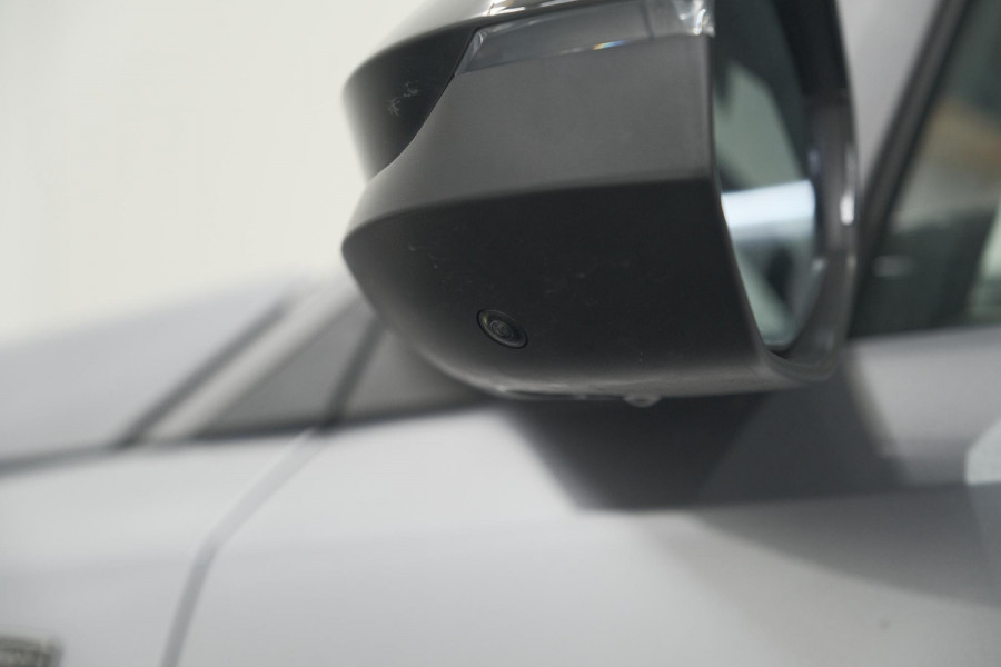 Peugeot 3008 1.2 Hybrid 136 GT | Panoramdak | 360 Camera | Stoelverwarming | Elektrische Kofferklep | Allseason Banden