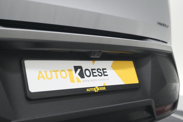 Peugeot 3008 1.2 Hybrid 136 GT | Panoramdak | 360 Camera | Stoelverwarming | Elektrische Kofferklep | Allseason Banden