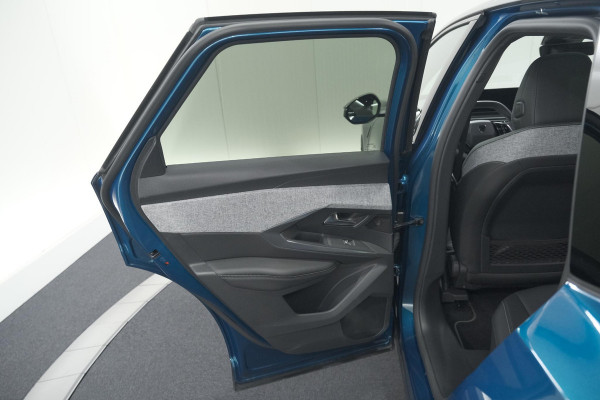 Peugeot 3008 1.2 Hybrid 136 GT | Panoramdak | 360 Camera | Stoelverwarming | Elektrische Kofferklep | Allseason Banden