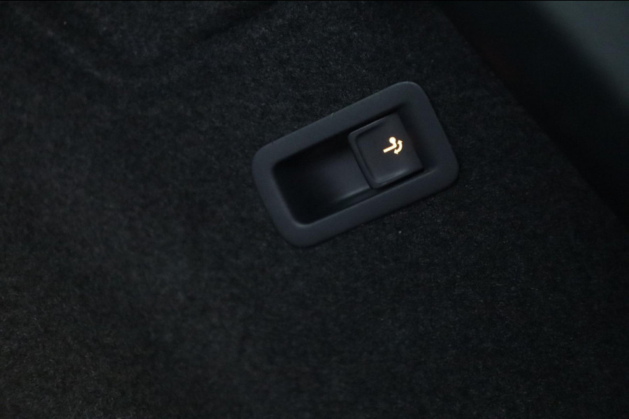 Seat Ateca 1.4 TSI Xcellence / PANO / KEYLESS / ACC / CAMERA / CARPLAY / STOELVERW