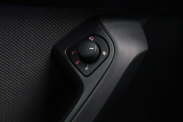 Seat Ateca 1.4 TSI Xcellence / PANO / KEYLESS / ACC / CAMERA / CARPLAY / STOELVERW