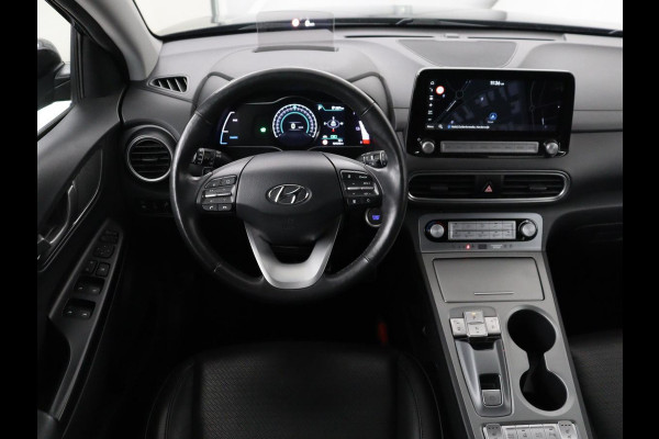 Hyundai Kona EV Limited 64 kWh | SOH 100% | 3 Fase | Stoelventilatie | Head-Up | Adaptive cruise | Camera | Carplay | Achterbankverwarming