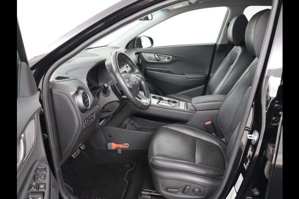 Hyundai Kona EV Limited 64 kWh | SOH 100% | 3 Fase | Stoelventilatie | Head-Up | Adaptive cruise | Camera | Carplay | Achterbankverwarming