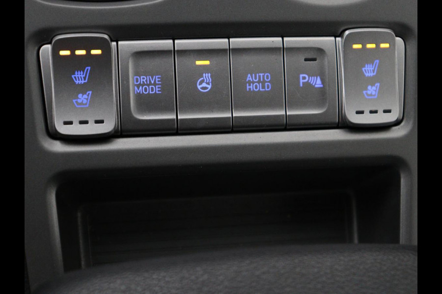 Hyundai Kona EV Limited 64 kWh | SOH 100% | 3 Fase | Stoelventilatie | Head-Up | Adaptive cruise | Camera | Carplay | Achterbankverwarming