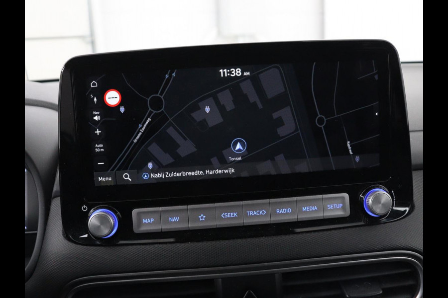 Hyundai Kona EV Limited 64 kWh | SOH 100% | 3 Fase | Stoelventilatie | Head-Up | Adaptive cruise | Camera | Carplay | Achterbankverwarming
