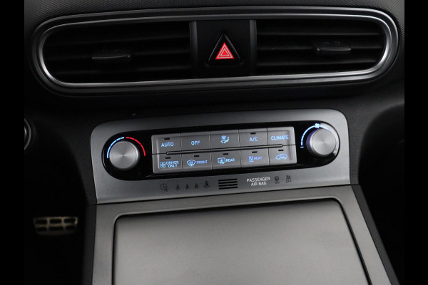 Hyundai Kona EV Limited 64 kWh | SOH 100% | 3 Fase | Stoelventilatie | Head-Up | Adaptive cruise | Camera | Carplay | Achterbankverwarming