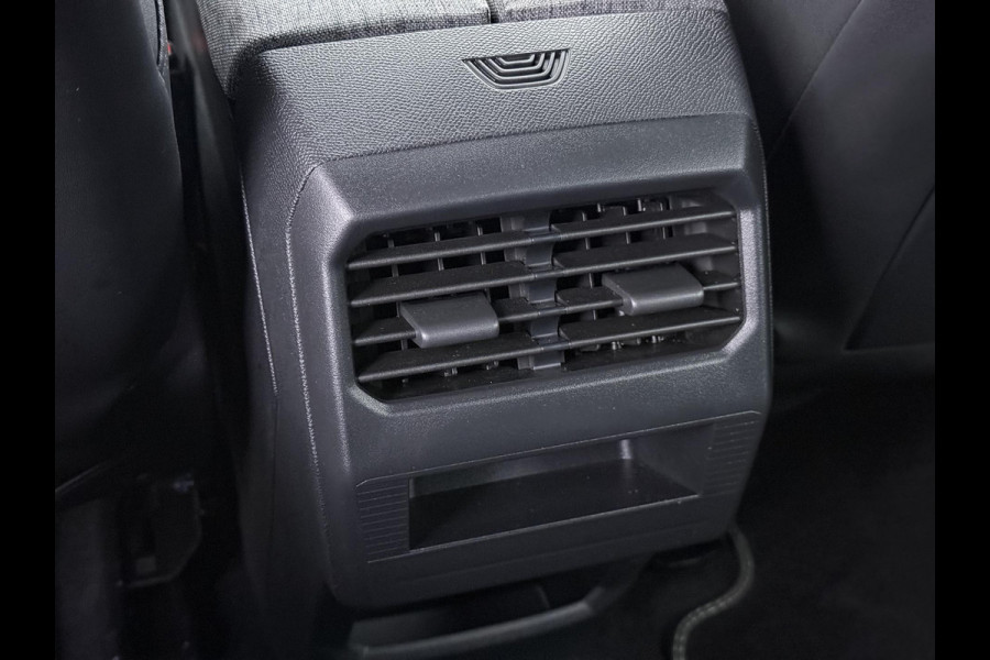 Peugeot E 3008 GT Avantage 210 73 kWh VAN: 39.900,- VOOR: 35.877,- UW LENTEVOORDEEEL: 4.023,- EURO | SOH 95% WARMTEPOMP | DODE HOEKCENSOR | DEALER ONDERHOUDEN | BTW VERREKENBAAR | RIJKLAARPRIJS incl. 12mnd BOVAG | 100% ongeval verleden vrij.