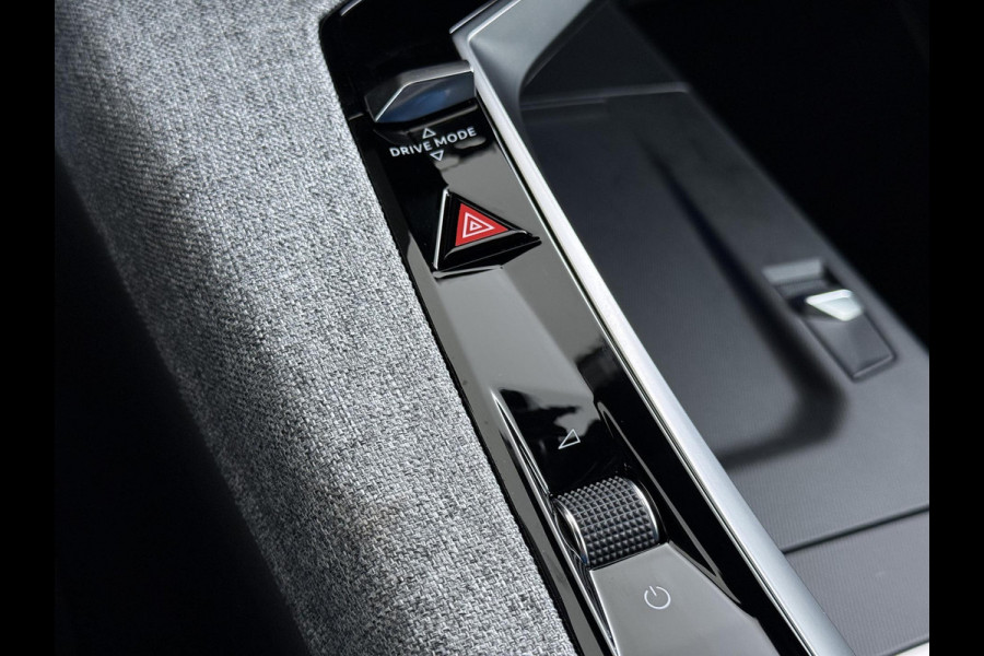 Peugeot E 3008 GT Avantage 210 73 kWh VAN: 39.900,- VOOR: 35.877,- UW LENTEVOORDEEEL: 4.023,- EURO | SOH 95% WARMTEPOMP | DODE HOEKCENSOR | DEALER ONDERHOUDEN | BTW VERREKENBAAR | RIJKLAARPRIJS incl. 12mnd BOVAG | 100% ongeval verleden vrij.