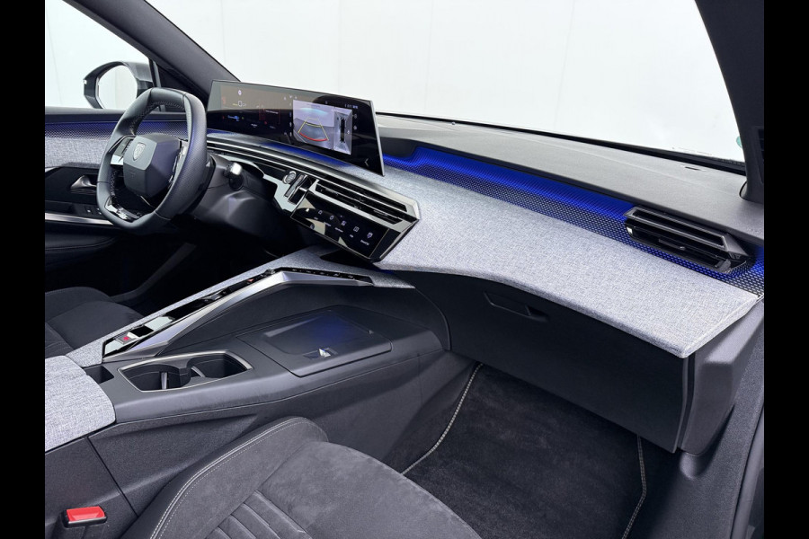 Peugeot E 3008 GT Avantage 210 73 kWh VAN: 39.900,- VOOR: 35.877,- UW LENTEVOORDEEEL: 4.023,- EURO | SOH 95% WARMTEPOMP | DODE HOEKCENSOR | DEALER ONDERHOUDEN | BTW VERREKENBAAR | RIJKLAARPRIJS incl. 12mnd BOVAG | 100% ongeval verleden vrij.