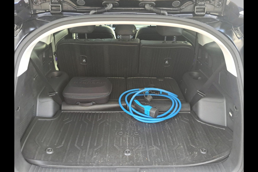 Hyundai IONIQ 9 Connect AWD 7p. 110.3 kWh