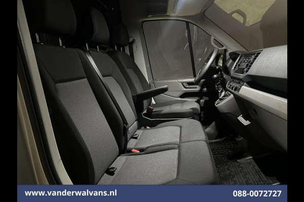 Volkswagen Crafter 2.0 TDI 141pk L3H3 L2H2 Euro6 Airco | 3000kg Trekhaak | Cruisecontrol | Chauffeursstoel Bijrijdersbank