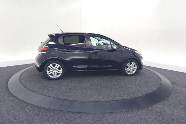 Peugeot 208 PureTech 82 Signature | Apple Carplay | Parkeersensoren | Navigatie | Airco