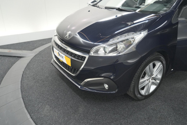 Peugeot 208 PureTech 82 Signature | Apple Carplay | Parkeersensoren | Navigatie | Airco