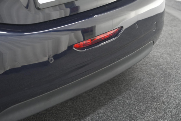 Peugeot 208 PureTech 82 Signature | Apple Carplay | Parkeersensoren | Navigatie | Airco