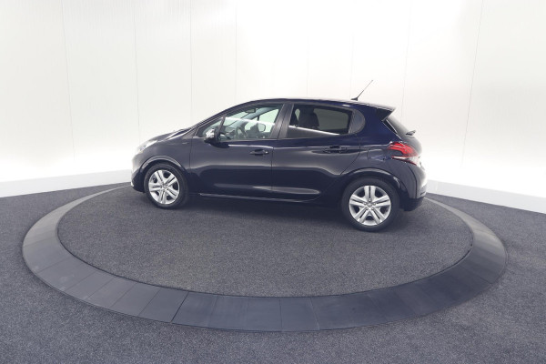Peugeot 208 PureTech 82 Signature | Apple Carplay | Parkeersensoren | Navigatie | Airco
