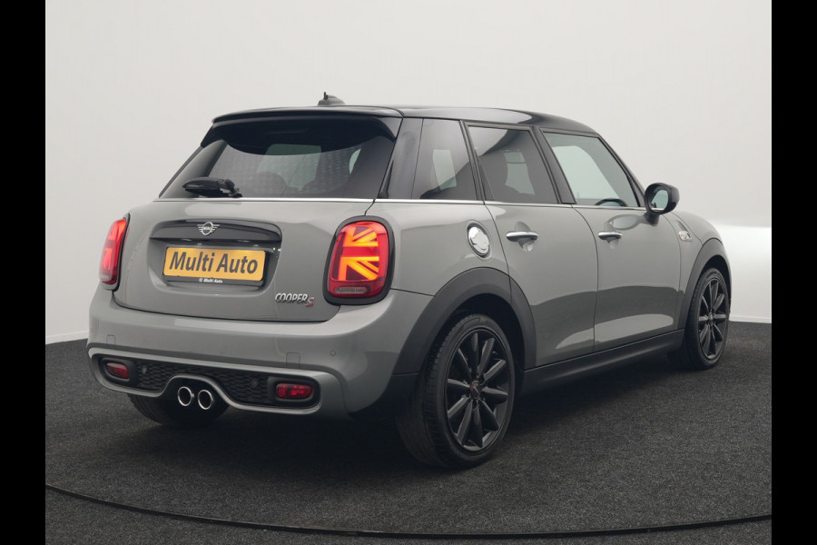 MINI Mini 2.0 Cooper S Chili 192pk 5 Deurs | Apple Carplay | Sportstoelen Verwarmd | Union Jack Achterlichten | 17"L.M | LED Koplampen | Navigatie Full Map | DAB | Cruise Control |