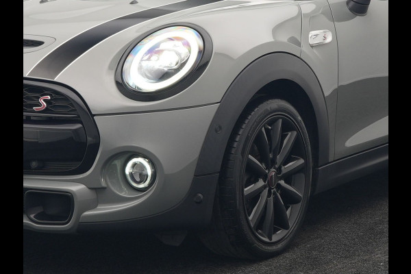 MINI Mini 2.0 Cooper S Chili 192pk 5 Deurs | Apple Carplay | Sportstoelen Verwarmd | Union Jack Achterlichten | 17"L.M | LED Koplampen | Navigatie Full Map | DAB | Cruise Control |