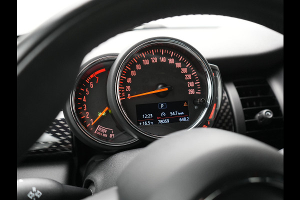 MINI Mini 2.0 Cooper S Chili 192pk 5 Deurs | Apple Carplay | Sportstoelen Verwarmd | Union Jack Achterlichten | 17"L.M | LED Koplampen | Navigatie Full Map | DAB | Cruise Control |