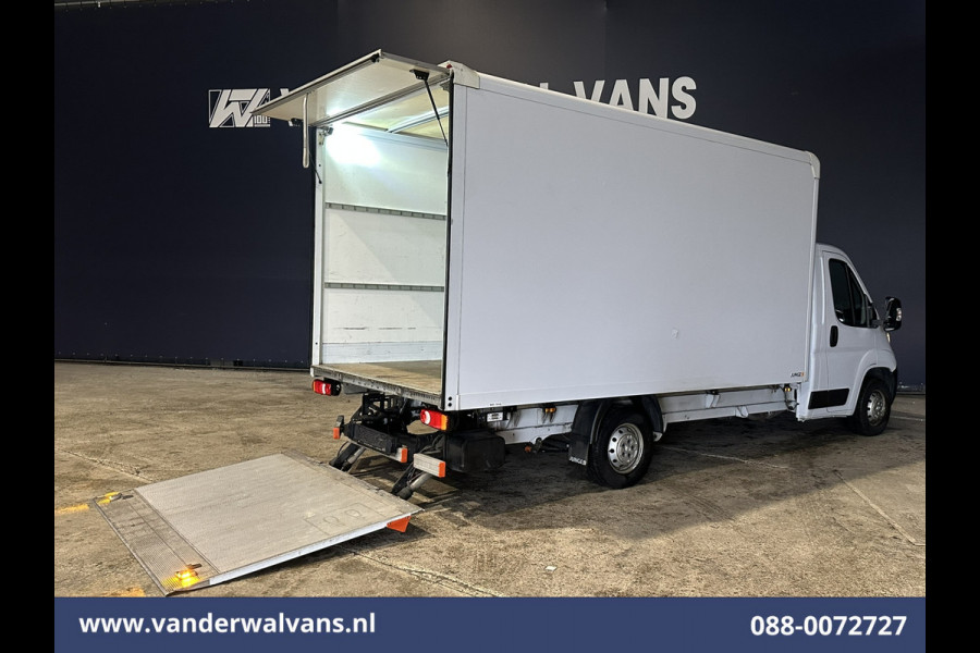 Peugeot Boxer 2.2 BlueHDi 141pk Bakwagen Laadklep Euro6 Airco | Cruisecontrol | 985kg laadvermogen Bijrijdersbank