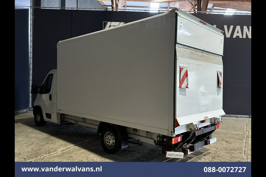Peugeot Boxer 2.2 BlueHDi 141pk Bakwagen Laadklep Euro6 Airco | Cruisecontrol | 985kg laadvermogen Bijrijdersbank