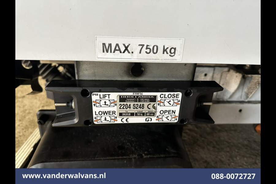 Peugeot Boxer 2.2 BlueHDi 141pk Bakwagen Laadklep Euro6 Airco | Cruisecontrol | 985kg laadvermogen Bijrijdersbank