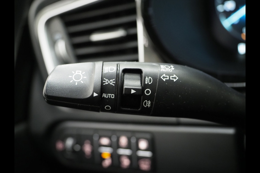 Kia Ceed Sportswagon 1.6 GDI PHEV ExecutiveLine | Panoramadak | Camera | Leder | Adaptive Cruise | Keyless | Memory | Carplay