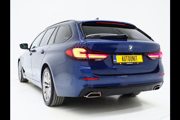 BMW 5 Serie Touring 530e xDrive Shadow | Camera | Keyless | Adaptive Cruise | HUD | Leder | Dodehoek | Sfeerlicht | Carplay