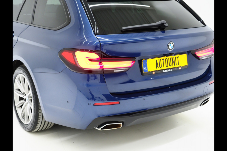 BMW 5 Serie Touring 530e xDrive Shadow | Camera | Keyless | Adaptive Cruise | HUD | Leder | Dodehoek | Sfeerlicht | Carplay