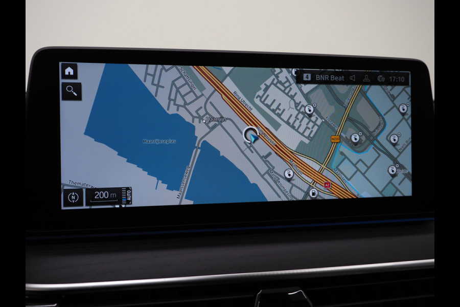 BMW 5 Serie Touring 530e xDrive Shadow | Camera | Keyless | Adaptive Cruise | HUD | Leder | Dodehoek | Sfeerlicht | Carplay