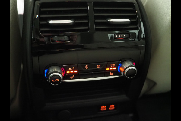 BMW 5 Serie Touring 530e xDrive Shadow | Camera | Keyless | Adaptive Cruise | HUD | Leder | Dodehoek | Sfeerlicht | Carplay