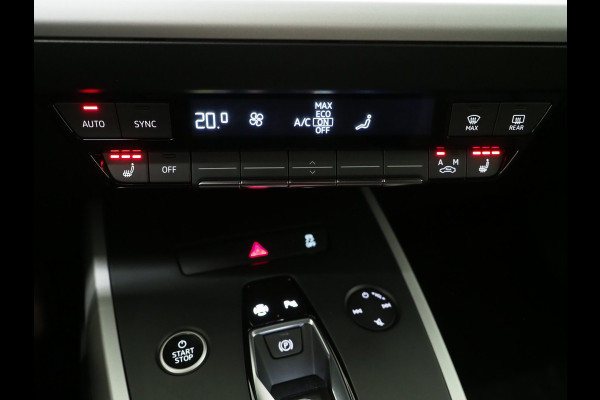 Audi Q4 e-tron 35 Launch edition 55 kWh | Leder | Camera | Cruise | DAB | Climate | Stoelverwarming | Carplay | PDC