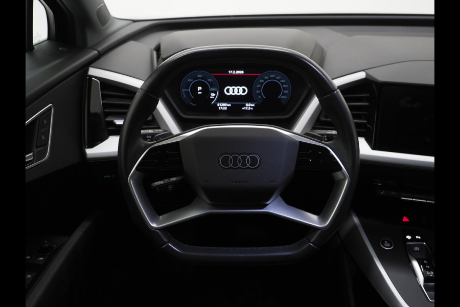 Audi Q4 e-tron 35 Launch edition 55 kWh | Leder | Camera | Cruise | DAB | Climate | Stoelverwarming | Carplay | PDC