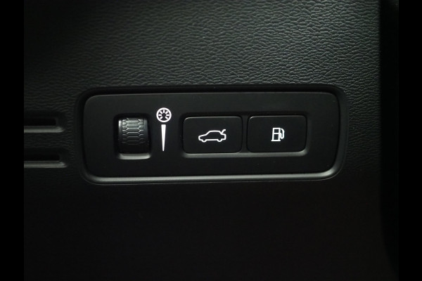 Volvo XC40 1.5 T5 Recharge R-Design Full Black | Camera | Keyless | Virtual | DAB | Climate | Zwarte Hemel | Carplay