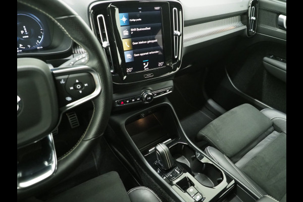 Volvo XC40 1.5 T5 Recharge R-Design Full Black | Camera | Keyless | Virtual | DAB | Climate | Zwarte Hemel | Carplay