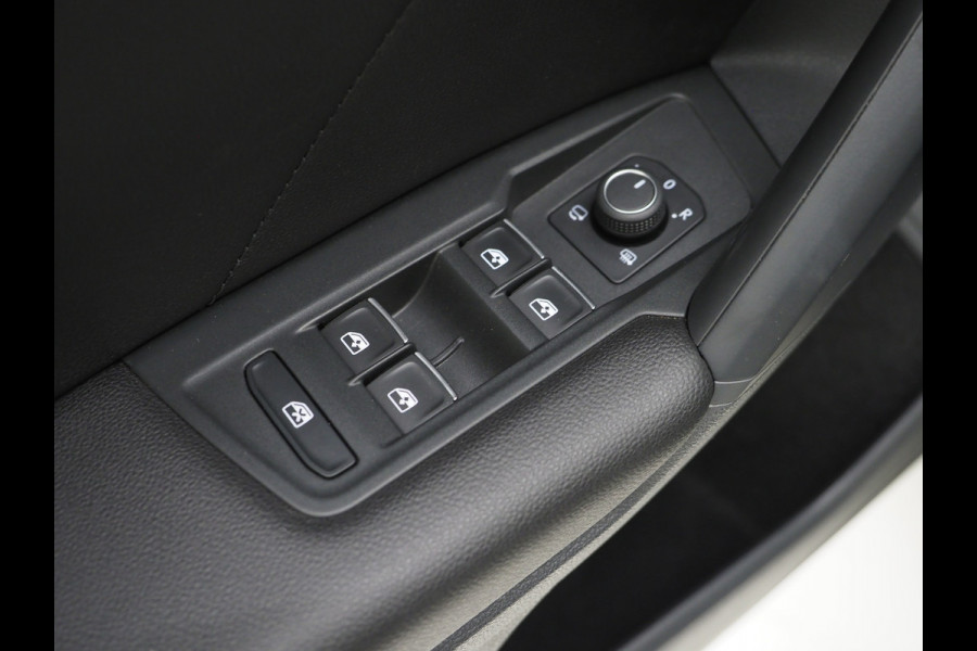 Volkswagen Tiguan 1.4 TSI eHybrid Elegance Exclusive | Panoramadak | Leder | 360 | Keyless | Adaptive Cruise | Memory | Carplay