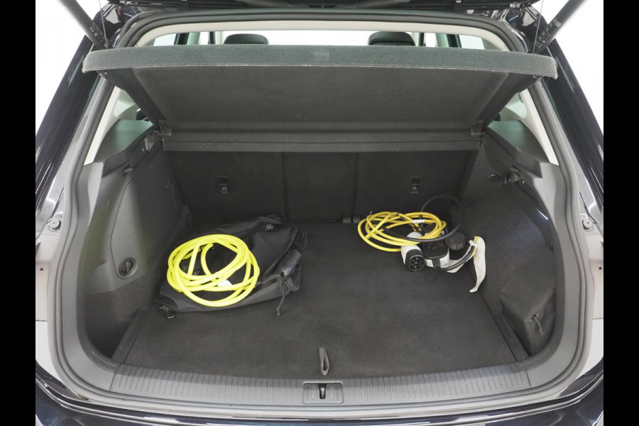 Volkswagen Tiguan 1.4 TSI eHybrid Elegance Exclusive | Panoramadak | Leder | 360 | Keyless | Adaptive Cruise | Memory | Carplay