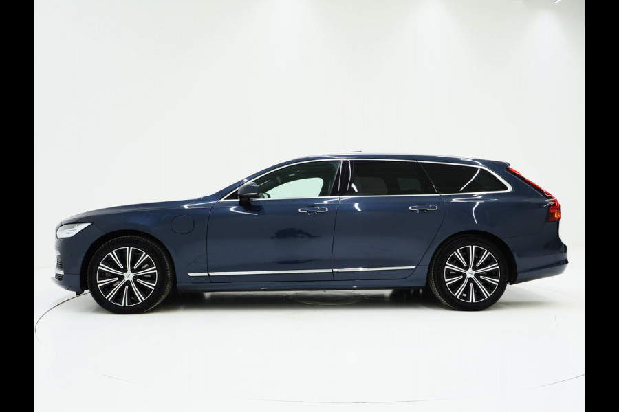 Volvo V90 2.0 T8 Recharge AWD Inscription | Panoramadak | Massage | Trekhaak | Pilot Assist | Harman/Kardon | HUD | 360 | Leder