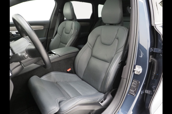 Volvo V90 2.0 T8 Recharge AWD Inscription | Panoramadak | Massage | Trekhaak | Pilot Assist | Harman/Kardon | HUD | 360 | Leder