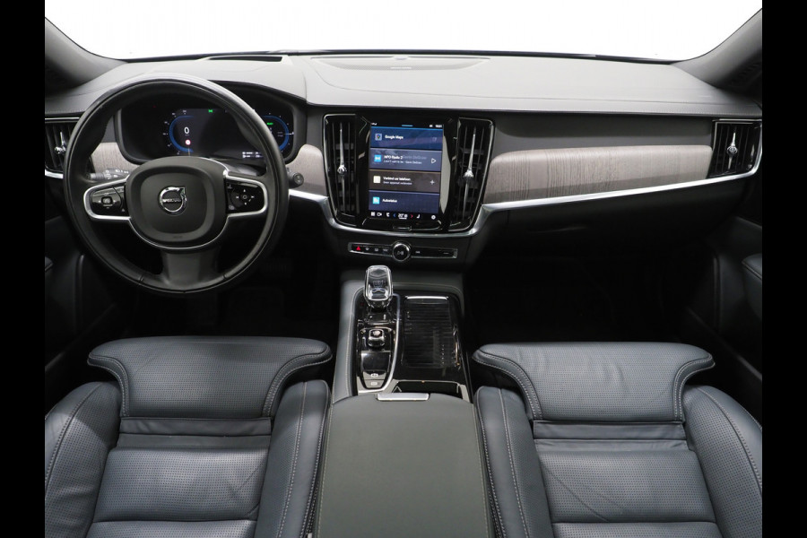 Volvo V90 2.0 T8 Recharge AWD Inscription | Panoramadak | Massage | Trekhaak | Pilot Assist | Harman/Kardon | HUD | 360 | Leder