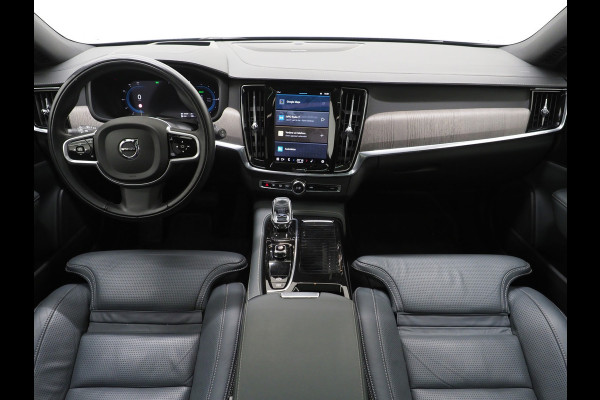 Volvo V90 2.0 T8 Recharge AWD Inscription | Panoramadak | Massage | Trekhaak | Pilot Assist | Harman/Kardon | HUD | 360 | Leder