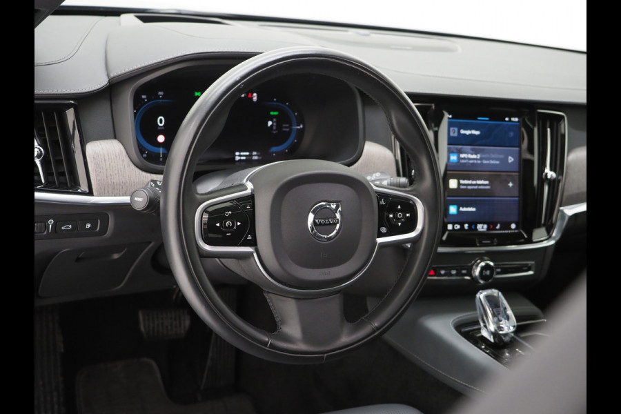 Volvo V90 2.0 T8 Recharge AWD Inscription | Panoramadak | Massage | Trekhaak | Pilot Assist | Harman/Kardon | HUD | 360 | Leder