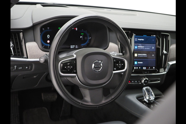 Volvo V90 2.0 T8 Recharge AWD Inscription | Panoramadak | Massage | Trekhaak | Pilot Assist | Harman/Kardon | HUD | 360 | Leder