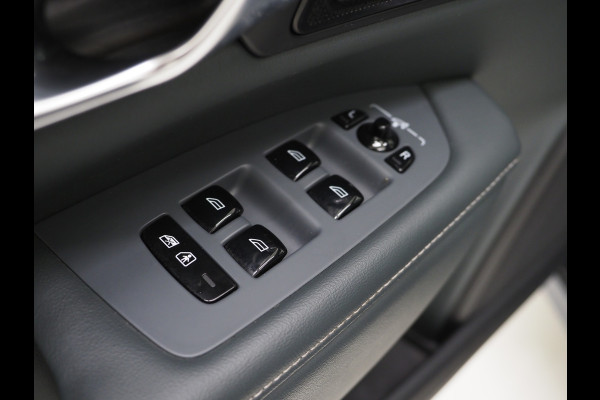 Volvo V90 2.0 T8 Recharge AWD Inscription | Panoramadak | Massage | Trekhaak | Pilot Assist | Harman/Kardon | HUD | 360 | Leder