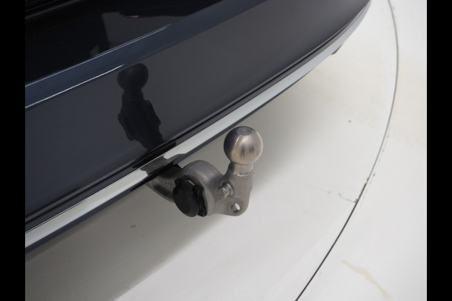 Volvo V90 2.0 T8 Recharge AWD Inscription | Panoramadak | Massage | Trekhaak | Pilot Assist | Harman/Kardon | HUD | 360 | Leder