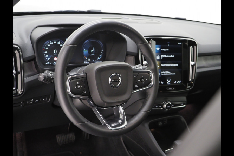 Volvo XC40 1.5 T5 Plug-in hybrid Ultimate Dark | Panoramadak | Pilot Assist | Harman/Kardon | 360 | Keyless | BLIS | Carplay