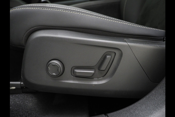 Volvo XC40 1.5 T5 Plug-in hybrid Ultimate Dark | Panoramadak | Pilot Assist | Harman/Kardon | 360 | Keyless | BLIS | Carplay