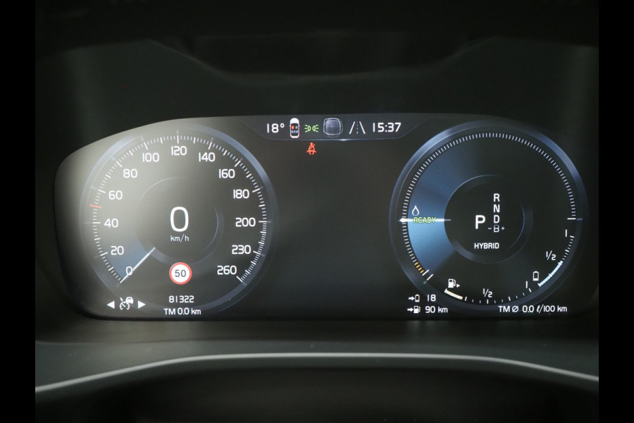 Volvo XC40 1.5 T5 Plug-in hybrid Ultimate Dark | Panoramadak | Pilot Assist | Harman/Kardon | 360 | Keyless | BLIS | Carplay