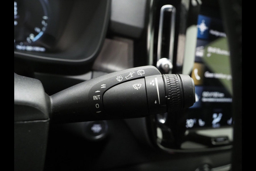 Volvo XC40 1.5 T5 Plug-in hybrid Ultimate Dark | Panoramadak | Pilot Assist | Harman/Kardon | 360 | Keyless | BLIS | Carplay