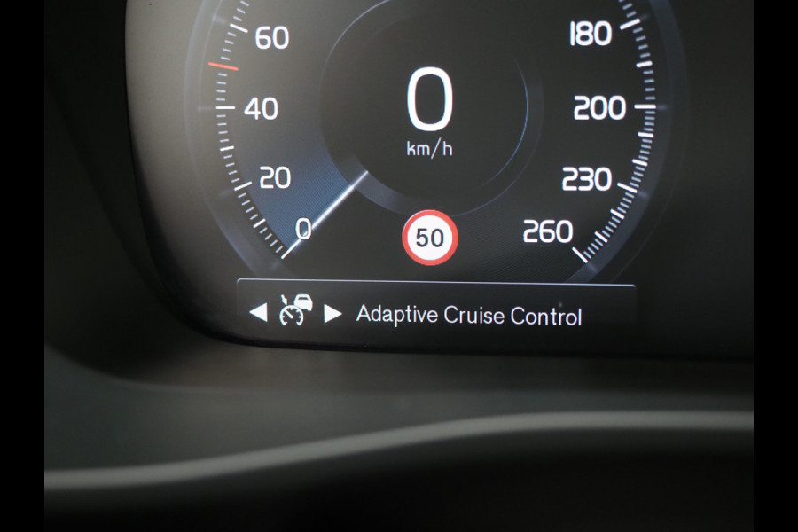 Volvo XC40 1.5 T5 Plug-in hybrid Ultimate Dark | Panoramadak | Pilot Assist | Harman/Kardon | 360 | Keyless | BLIS | Carplay